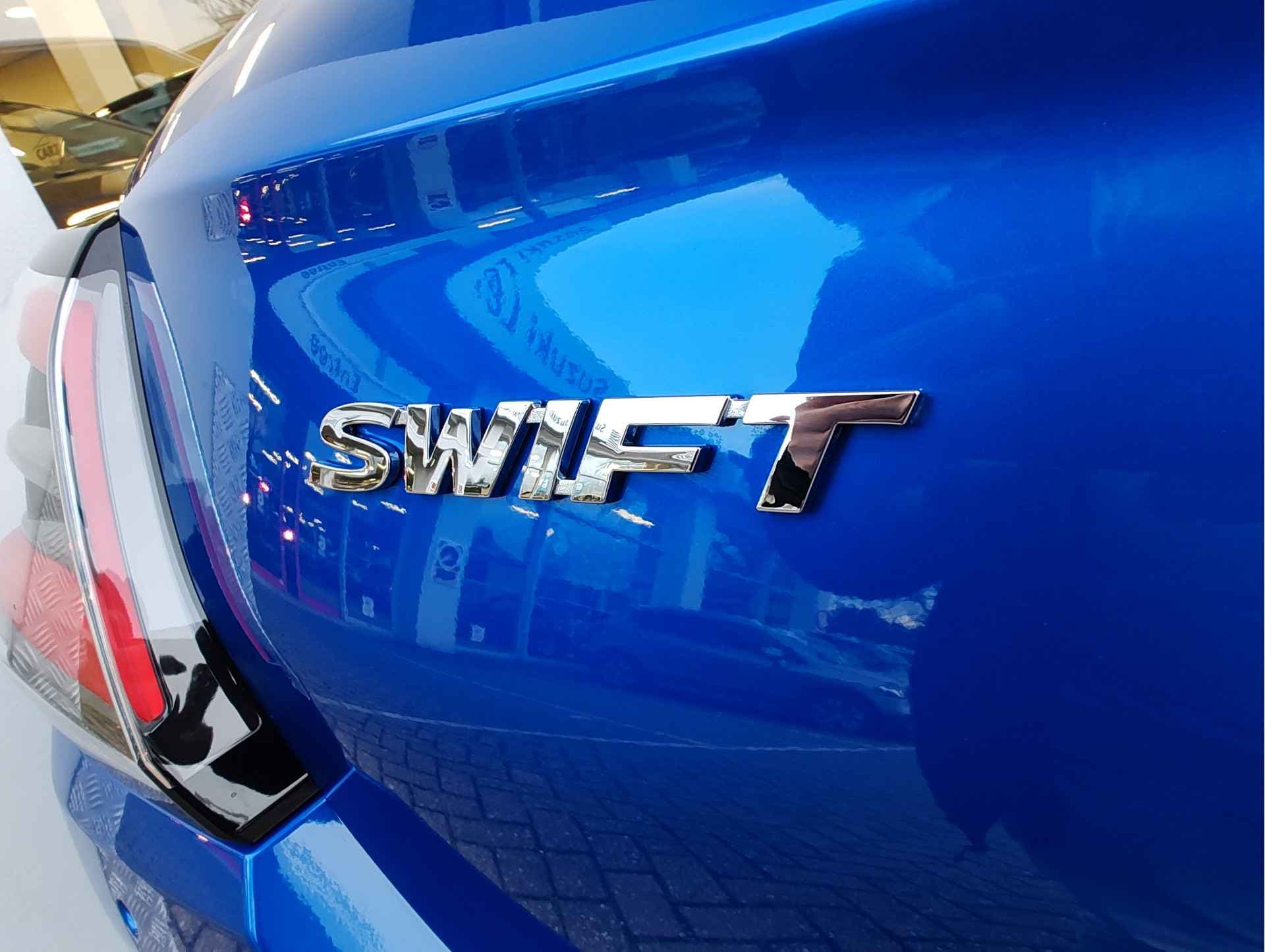 Suzuki Swift 1.2 COMFORT SMART HYBRID thumbnail 26