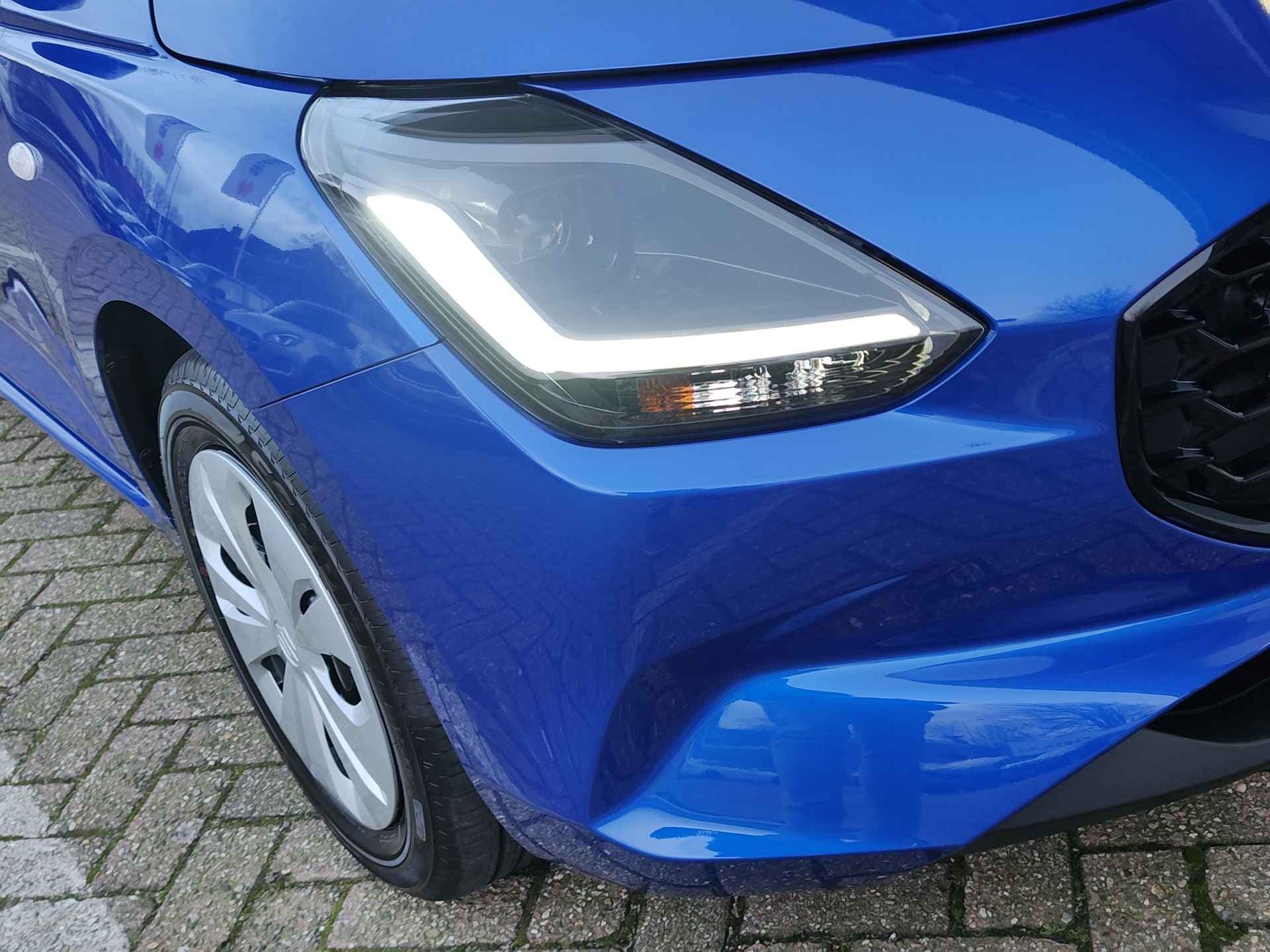 Suzuki Swift 1.2 COMFORT SMART HYBRID thumbnail 32