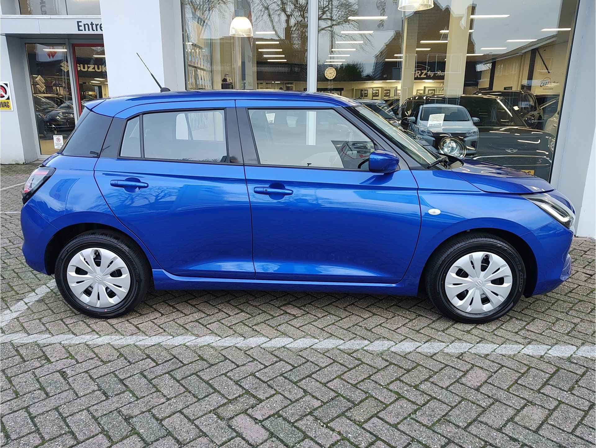 Suzuki Swift 1.2 COMFORT SMART HYBRID thumbnail 6