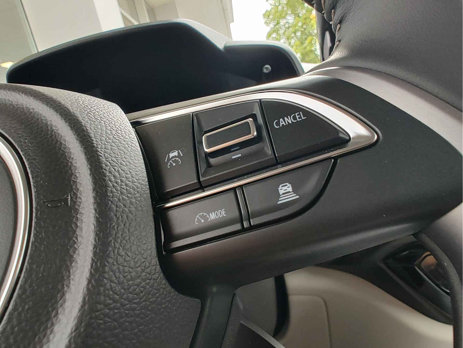 Suzuki Swift 1.2 STYLE SMART HYBRID AUTOM. thumbnail 21