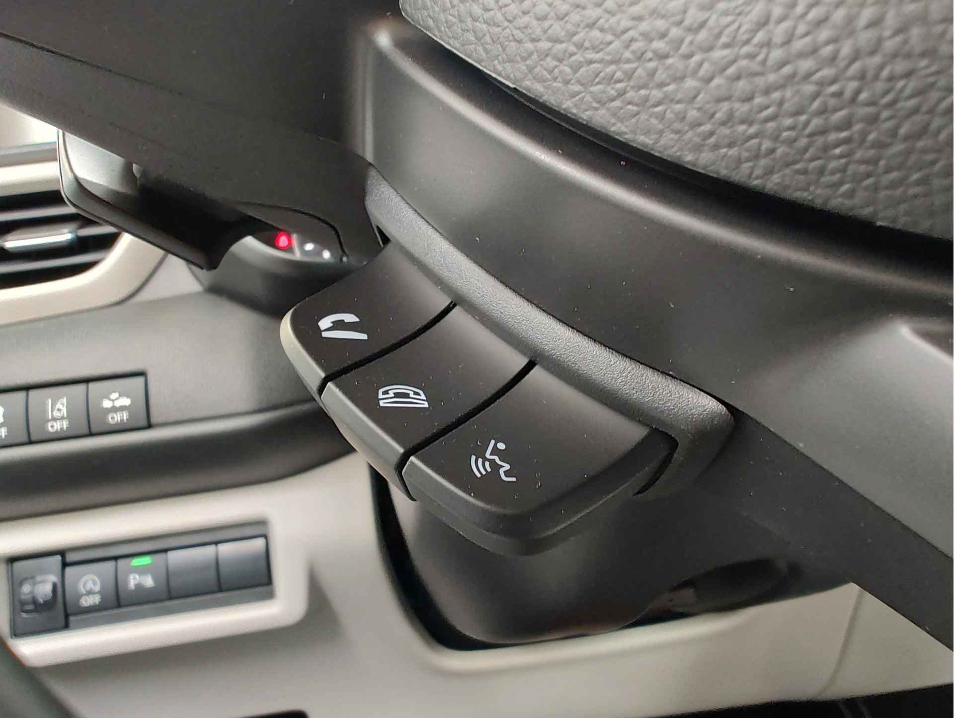 Suzuki Swift 1.2 STYLE SMART HYBRID AUTOM. thumbnail 23