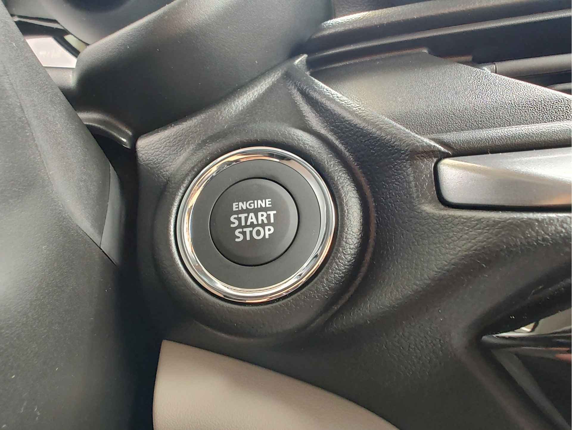 Suzuki Swift 1.2 STYLE SMART HYBRID AUTOM. thumbnail 26