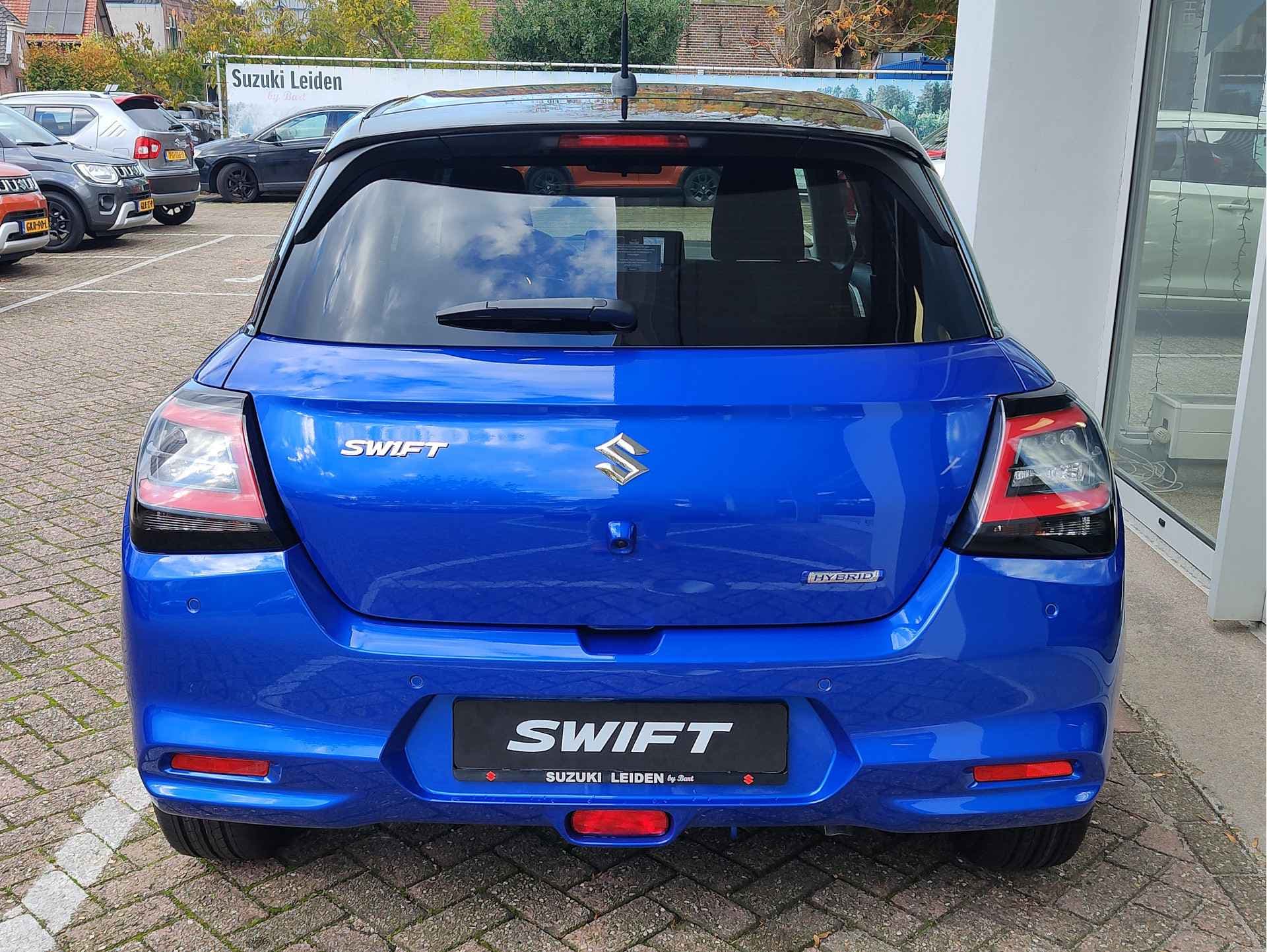 Suzuki Swift 1.2 STYLE SMART HYBRID AUTOM. thumbnail 4