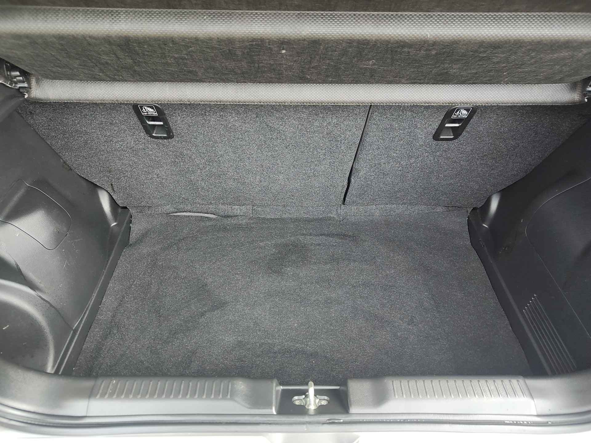 Suzuki Swift 1.2 SELECT SMART HYBRID thumbnail 11