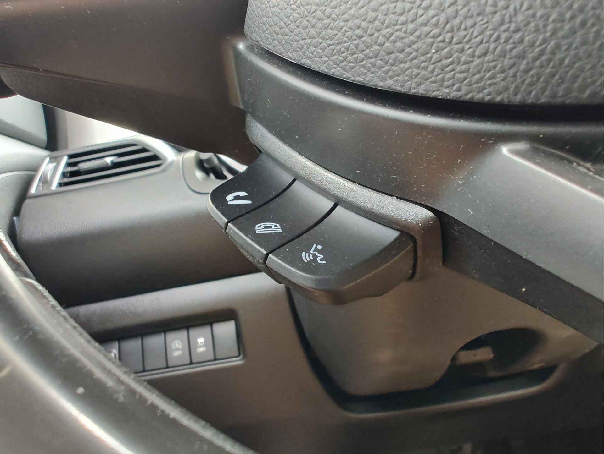 Suzuki Swift 1.2 SELECT SMART HYBRID thumbnail 21