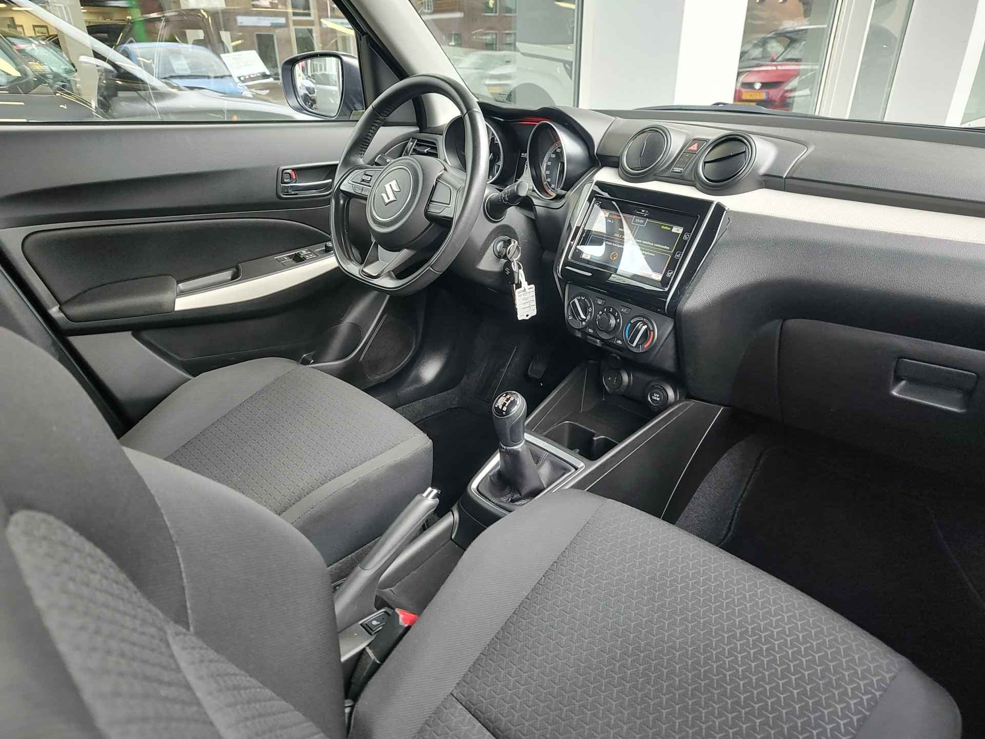 Suzuki Swift 1.2 SELECT SMART HYBRID thumbnail 9