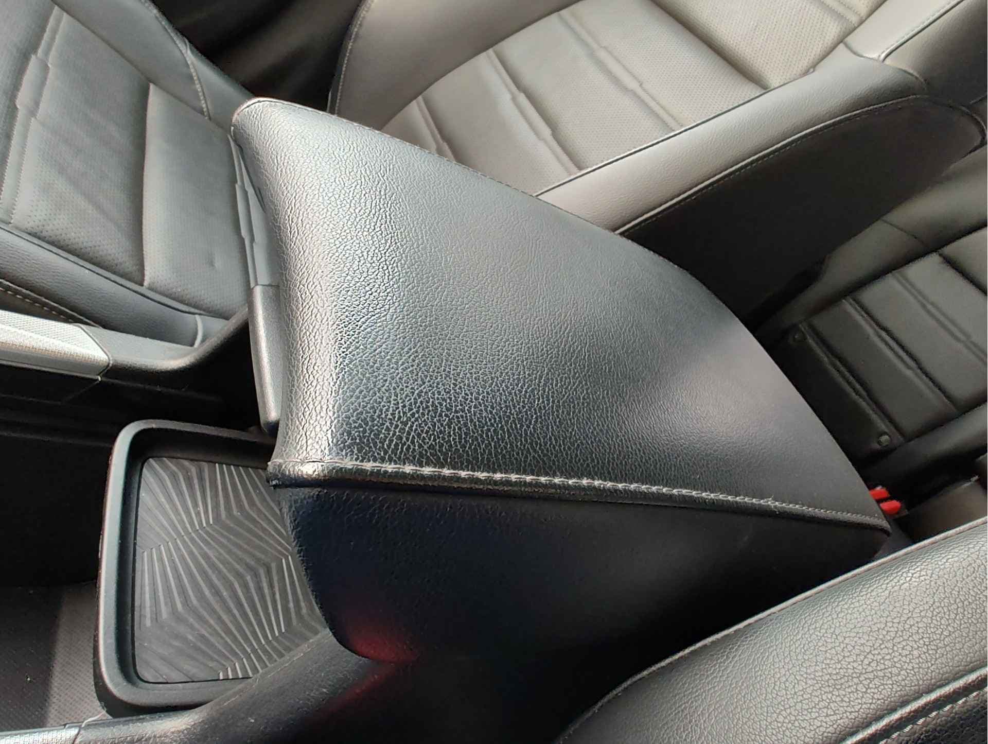 Honda CR-V 2.0 E:HEV HYBRID ELEGANCE thumbnail 30