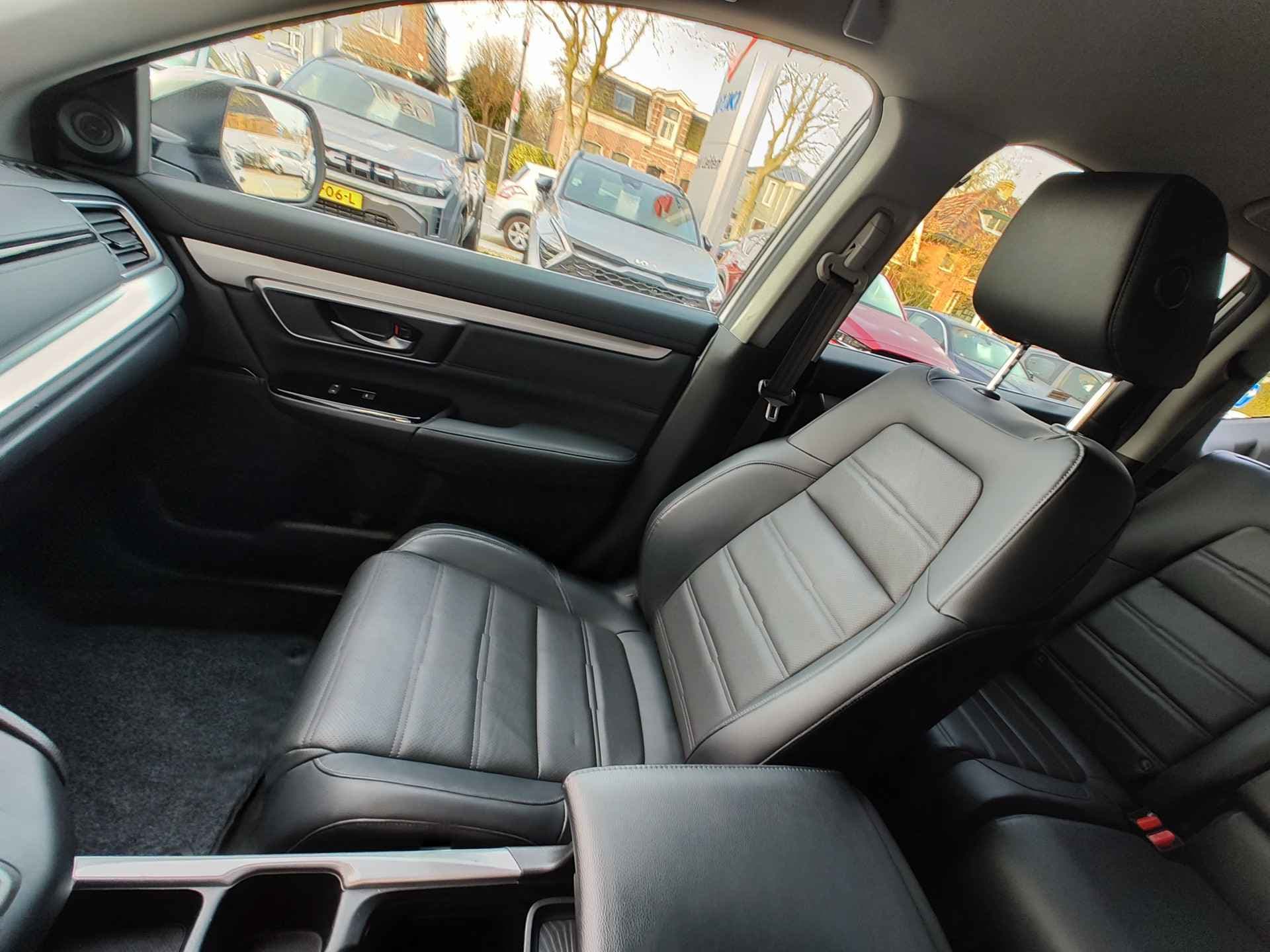 Honda CR-V 2.0 E:HEV HYBRID ELEGANCE thumbnail 31