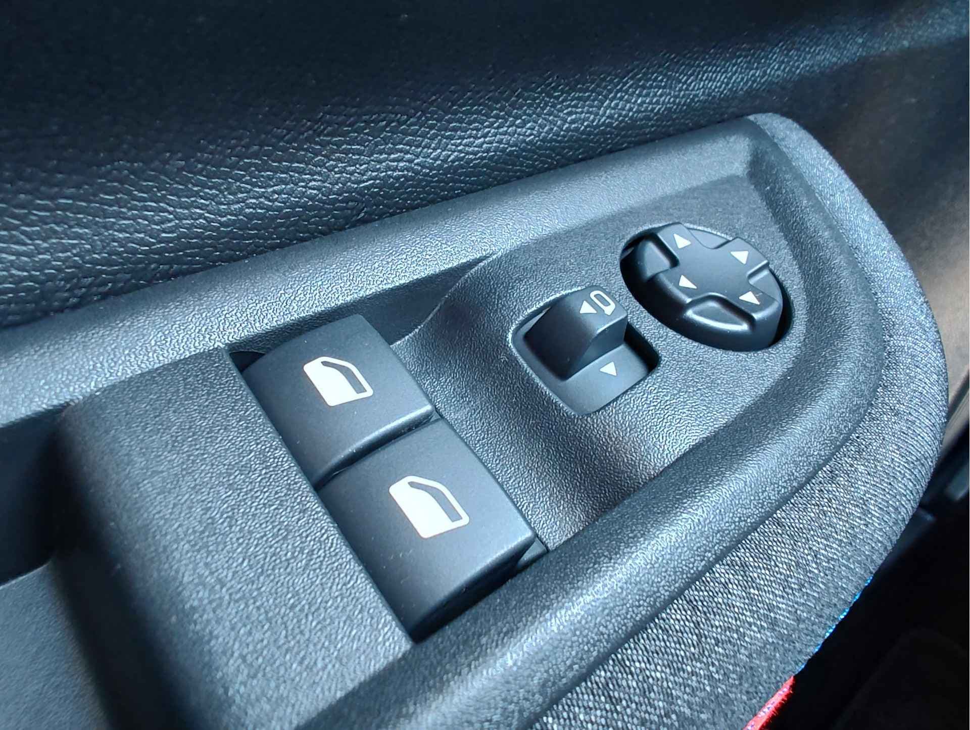 Citroën C3 1.2 TURBO 100PK YOU PACK PLUS thumbnail 21