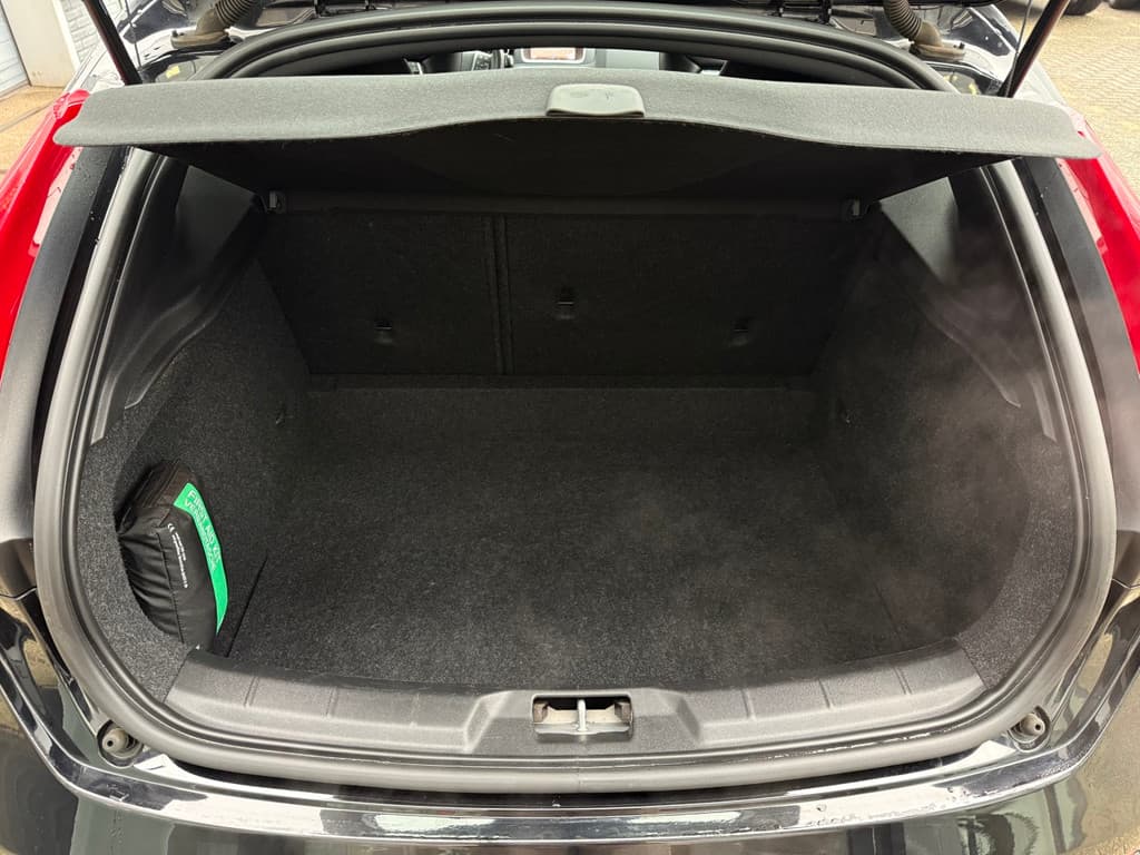 Volvo V40 2.0 T4 190PK Business Sport thumbnail 27