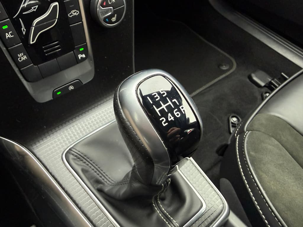 Volvo V40 2.0 T4 190PK Business Sport thumbnail 20