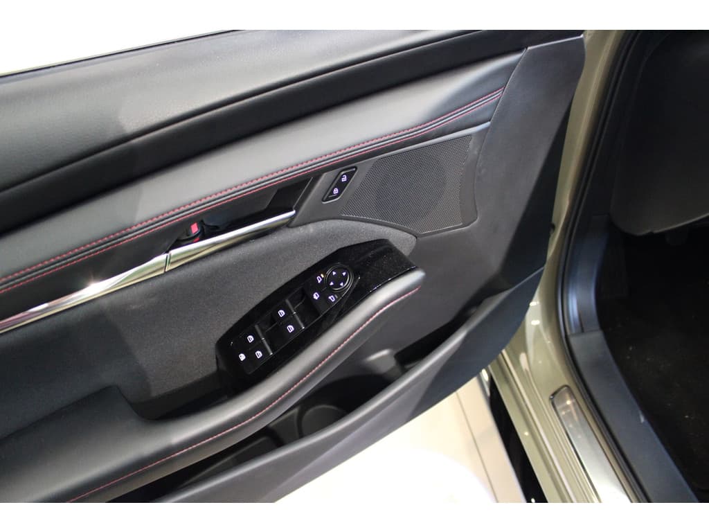 Mazda 3 Skyactiv-X 186pk M Hybrid Homura Aero Pack Diverse Accecoires! Groot voordeel! thumbnail 18