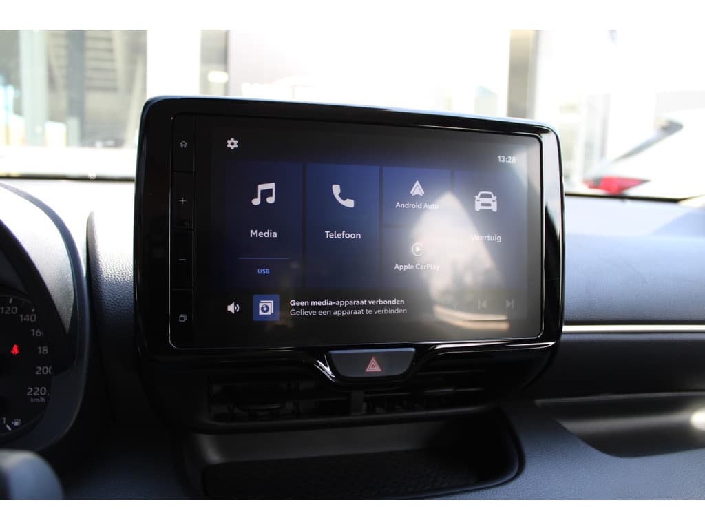 Mazda 2 Hybrid 1.5 Hybrid 116pk Automaat Centre Line thumbnail 8