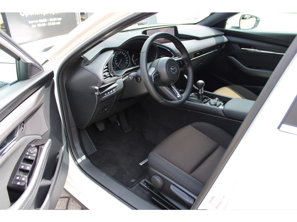 Mazda 3 Hatchback Skyactiv-G 140pk M Hybrid Centre-Line Draadloze Carplay Parkeercamera 18Inch thumbnail 4