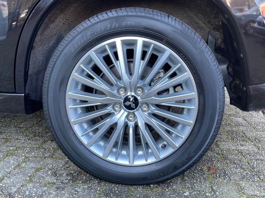 Mitsubishi Outlander 2.4 PHEV 240pk 4WD Automaat Intense+ thumbnail 8