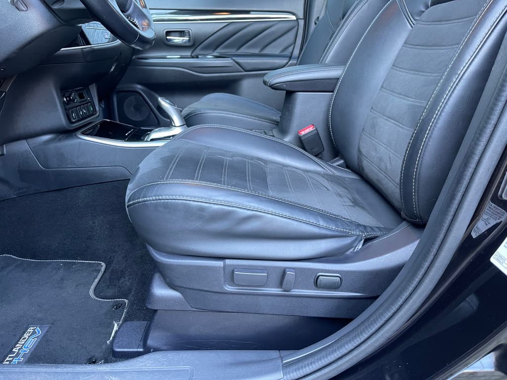 Mitsubishi Outlander 2.4 PHEV 240pk 4WD Automaat Intense+ thumbnail 16