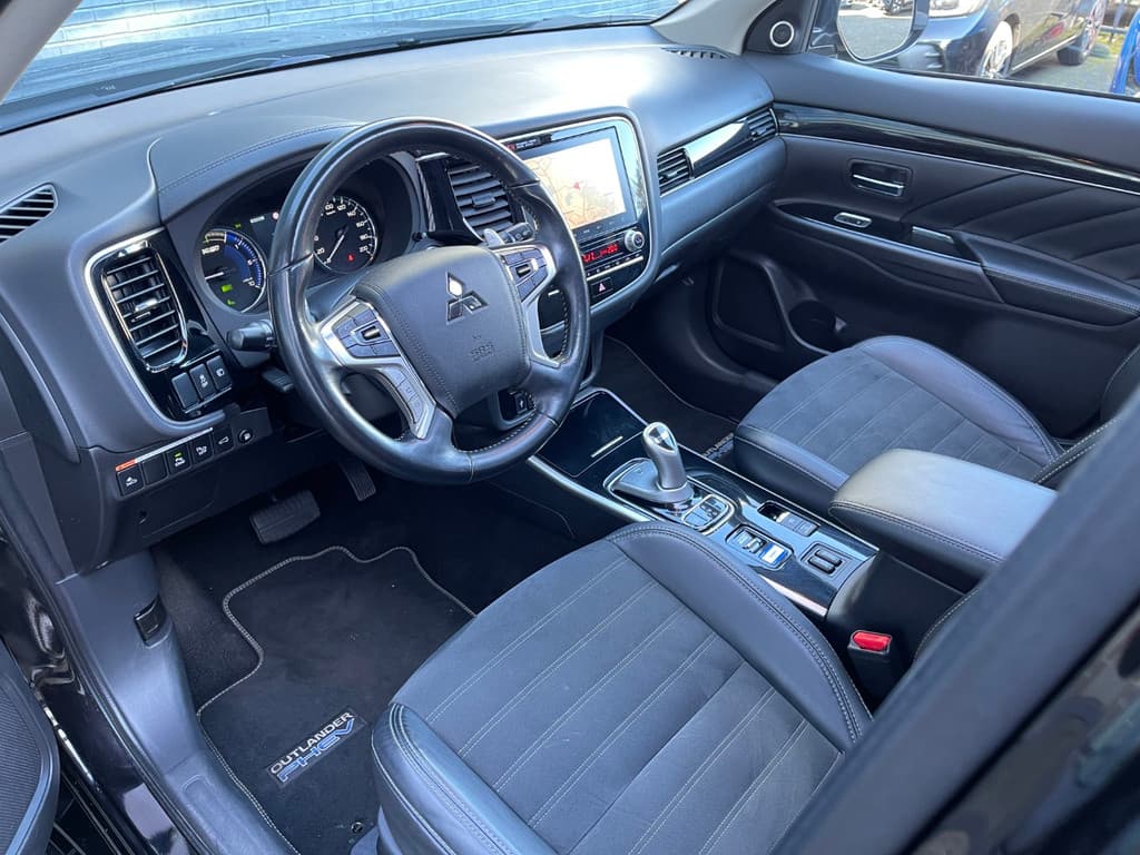 Mitsubishi Outlander 2.4 PHEV 240pk 4WD Automaat Intense+ thumbnail 4