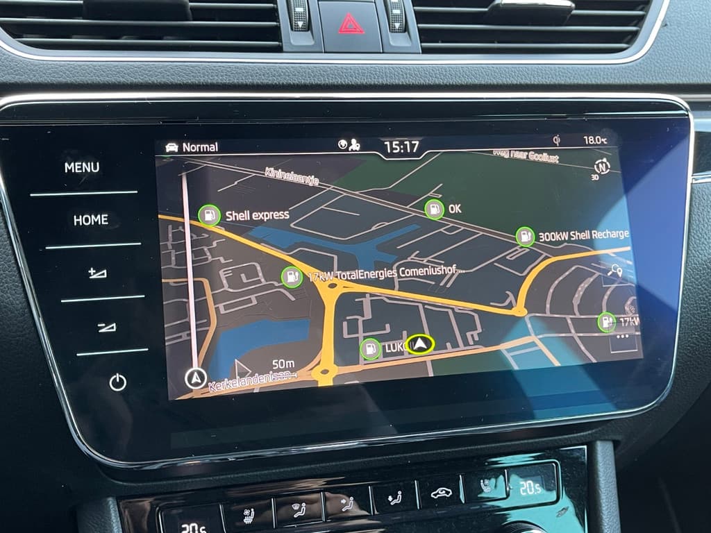 Škoda Superb Combi 1.4 TSI Plug-in Hybrid 217pk Automaat Laurin & Klement thumbnail 36