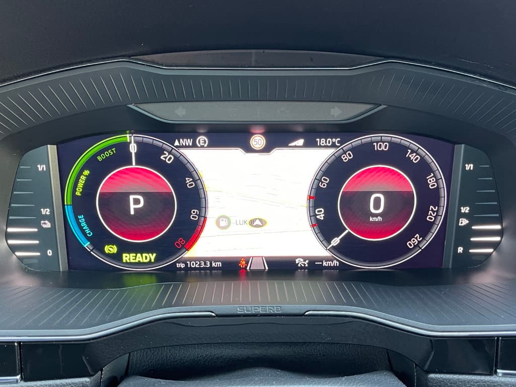 Škoda Superb Combi 1.4 TSI Plug-in Hybrid 217pk Automaat Laurin & Klement thumbnail 18