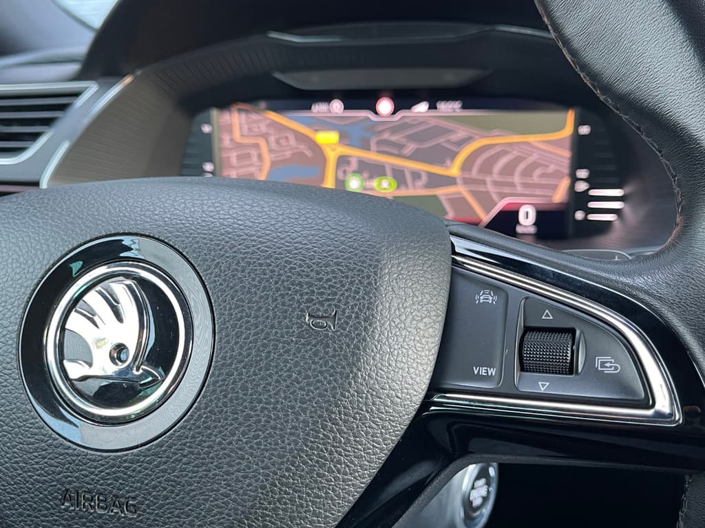 Škoda Superb Combi 1.4 TSI Plug-in Hybrid 217pk Automaat Laurin & Klement thumbnail 29