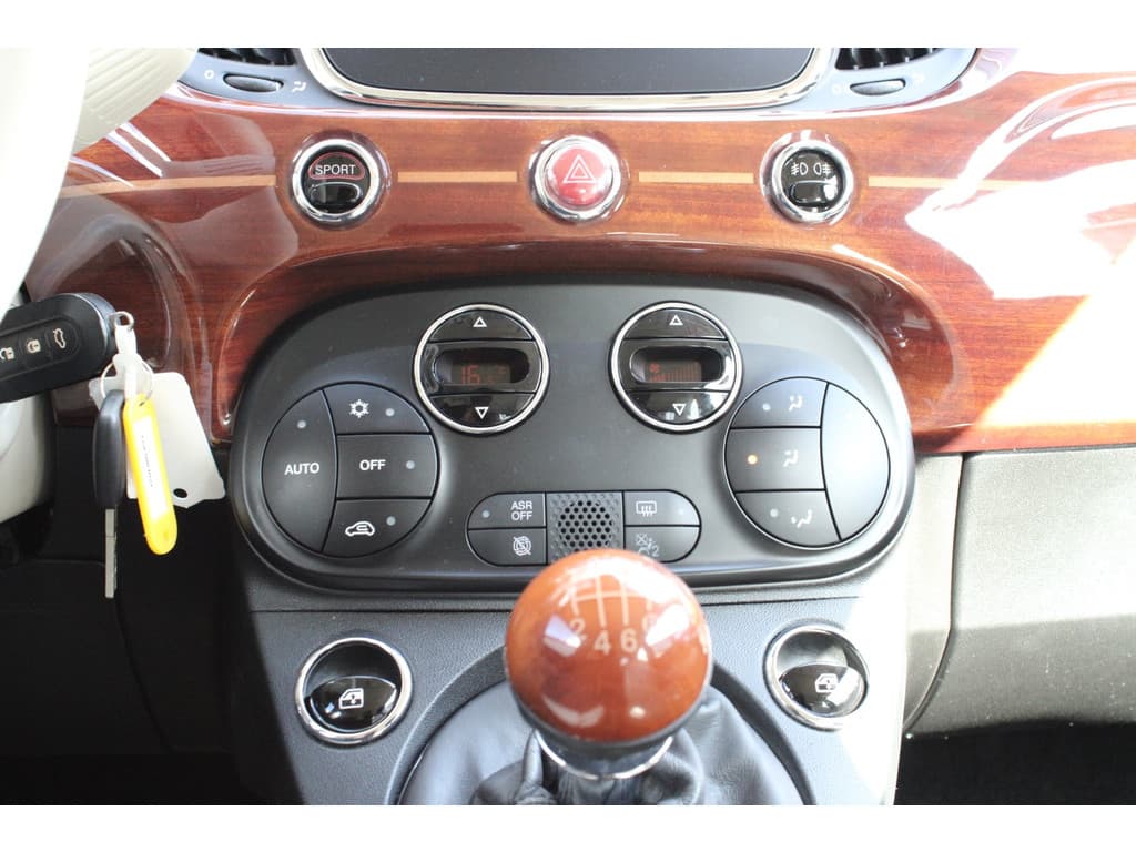 Fiat 500C TwinAir Turbo 105pk Riva thumbnail 15