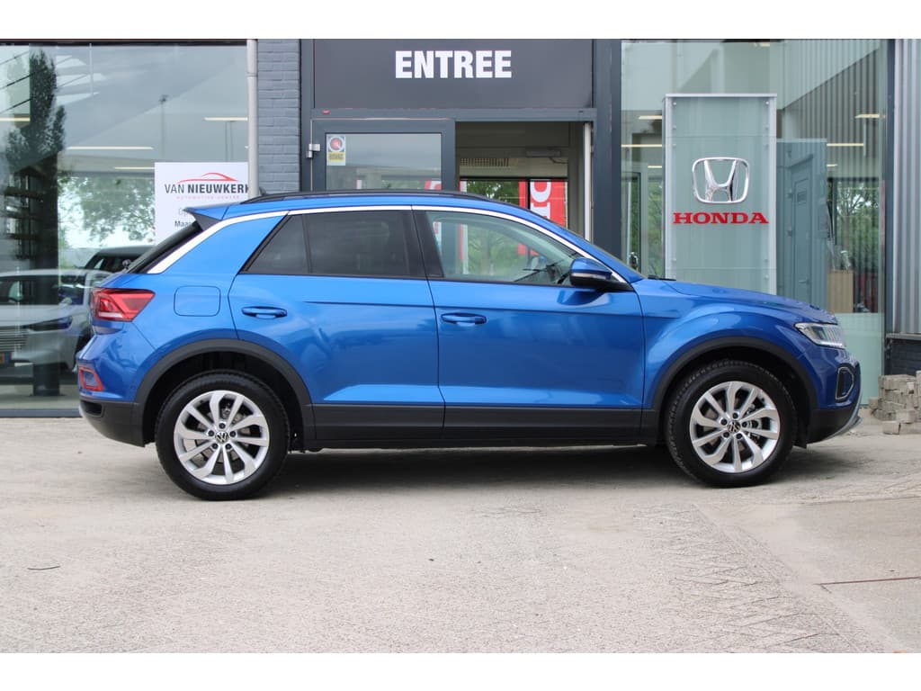 Volkswagen T-Roc 1.5 TSI 150pk 7-DSG Life Edition thumbnail 8
