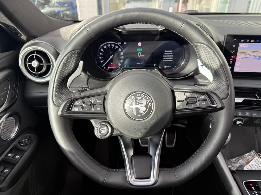 Alfa Romeo Romeo Tonale 1.3T PHEV 280pk Veloce panoramadak thumbnail 19