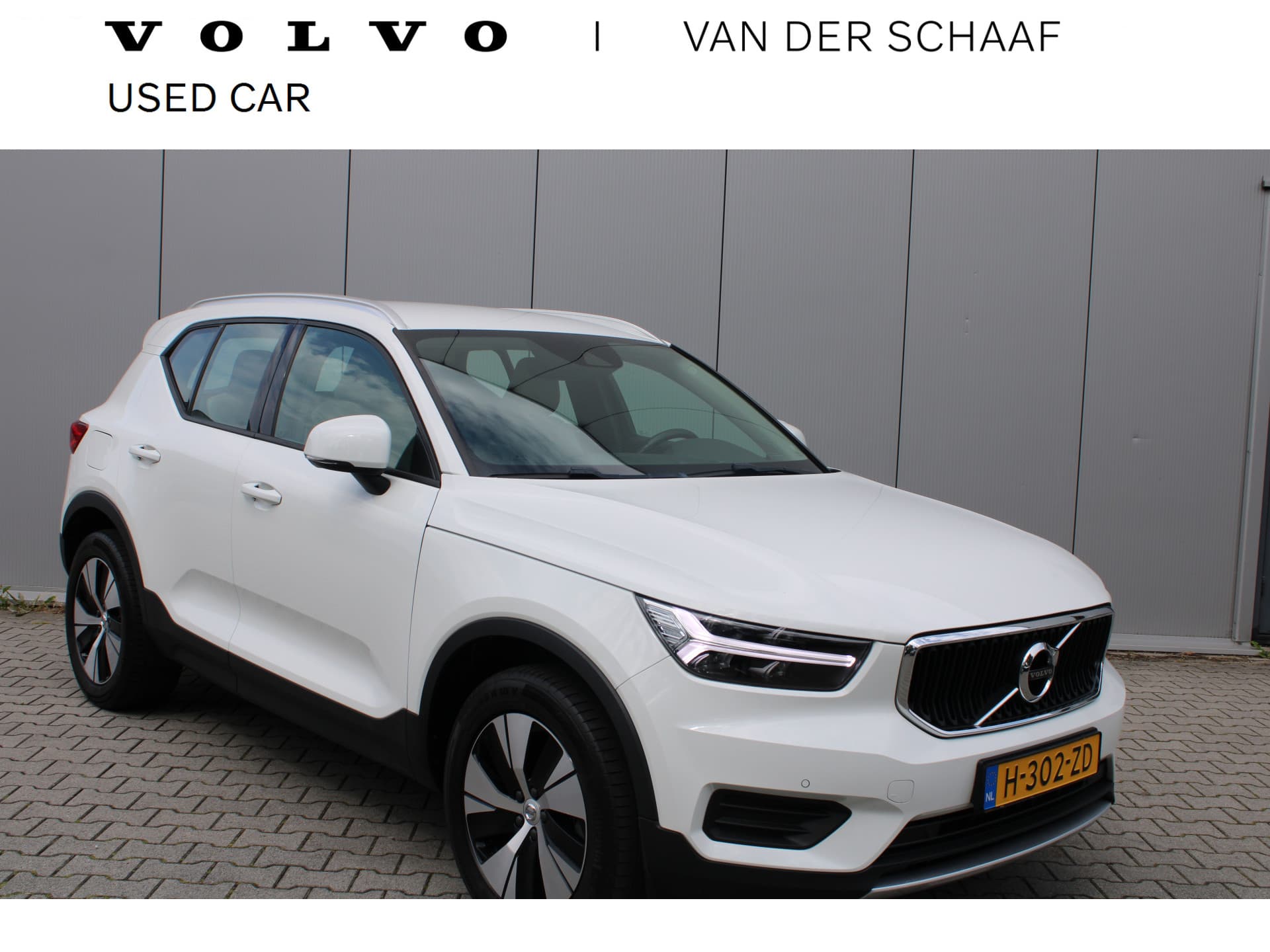 Volvo XC40 T5 Twin Engine Momentum Pro