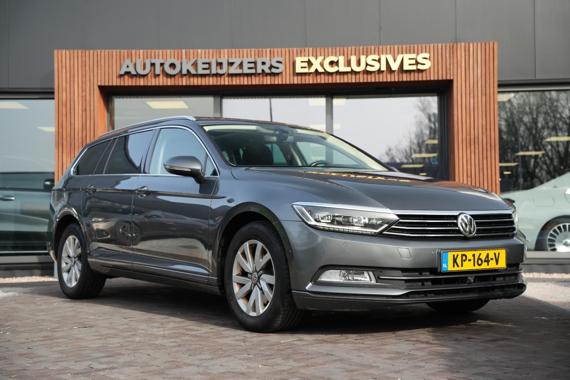 Volkswagen Passat Variant 1.6 TDI Connected Series Variant 1.6 TDI Connected Series