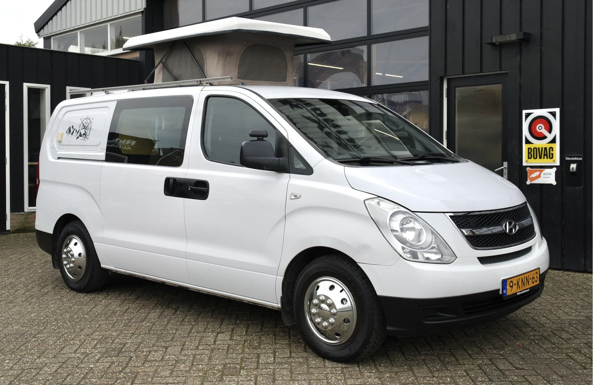 Hyundai H H-1 H300 2.5 CRDI VGT Camper